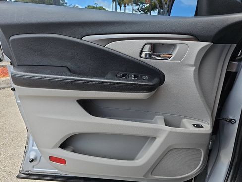 Used 2018 Honda Pilot EX-L image 25
