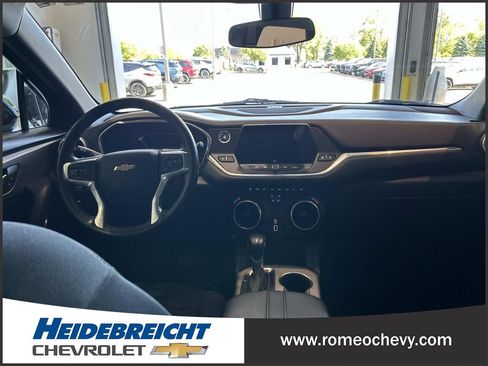 Used 2020 Chevrolet Blazer L FWD image 16