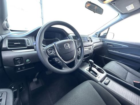 Used 2018 Honda Ridgeline Sport image 12