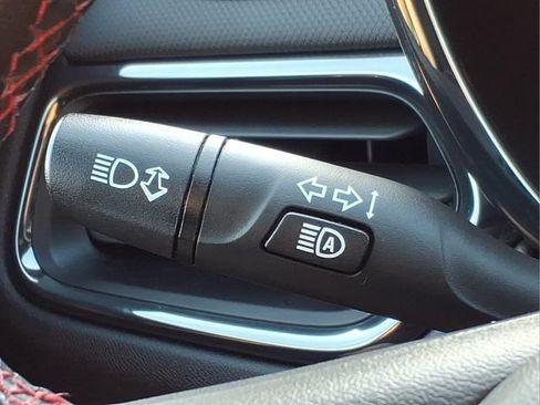 Used 2024 Chevrolet Equinox RS FWD image 27