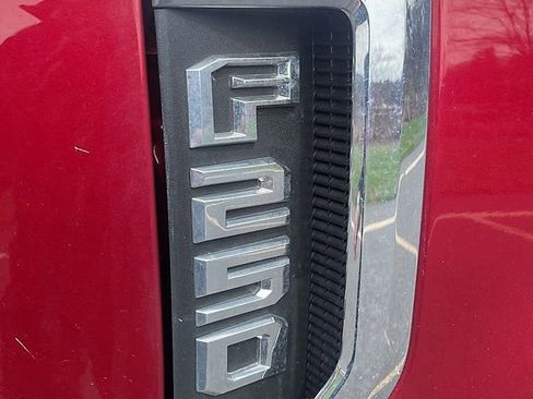 Used 2017 Ford F250 XLT w/ XLT Value Package image 4