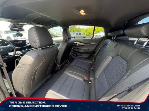 Used 2025 Buick Envista Preferred w/ Convenience I Package FWD image 12