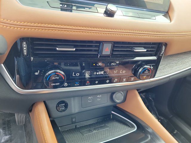 Used 2026 Nissan Rogue Platinum w/ Platinum Premium Package AWD/4WD image 31