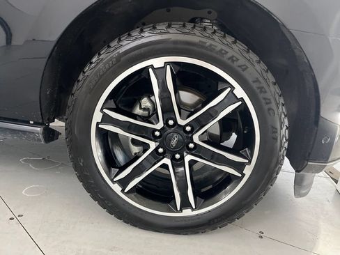 Used 2021 Ford Expedition Limited AWD/4WD image 17