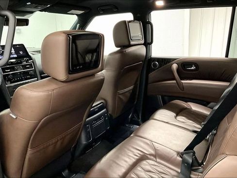 Used 2021 Nissan Armada Platinum image 34