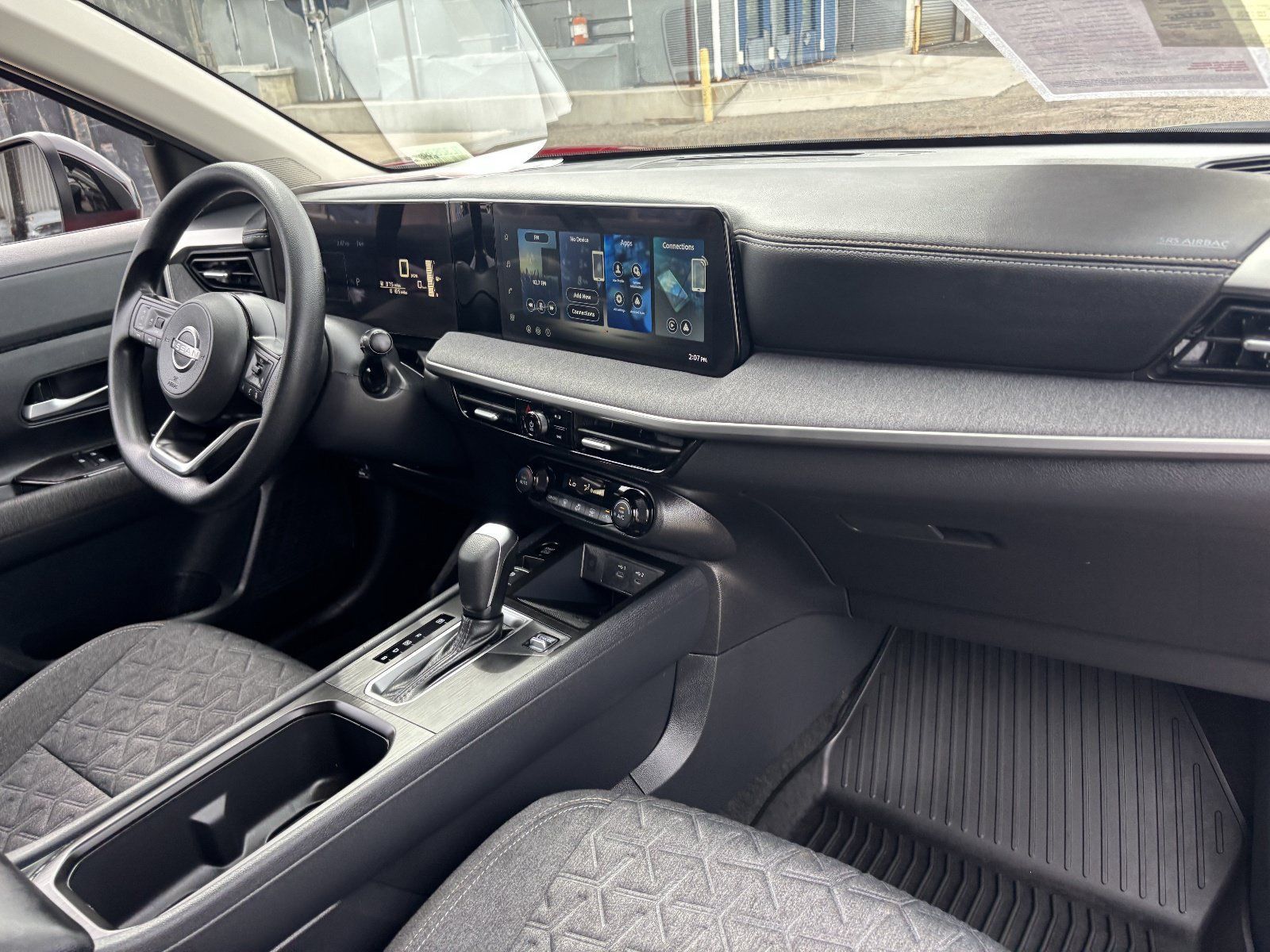 Used 2026 Nissan Kicks SV FWD image 13