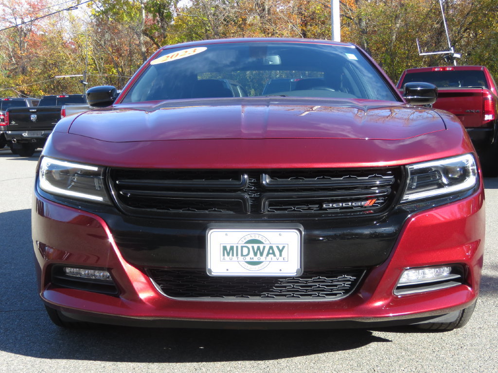 Used 2023 Dodge Charger SXT w/ Blacktop Package AWD/4WD image 2