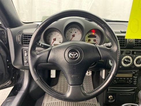 Used 2000 Toyota MR2 image 14