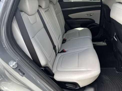 Certified 2024 Hyundai Tucson Limited FWD image 15