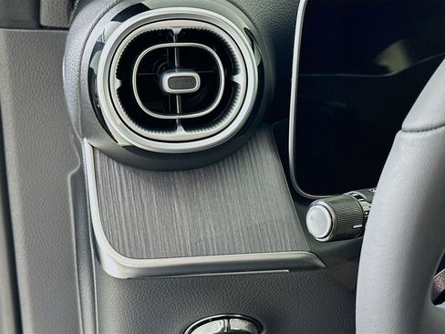 New 2026 Mercedes-Benz GLC 300 4MATIC image 11