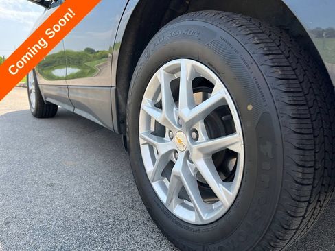 Used 2022 Chevrolet Equinox LS FWD image 13