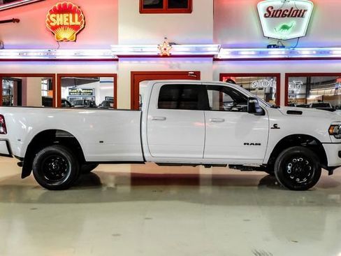 Used 2024 RAM 3500 Big Horn w/ Night Edition image 10