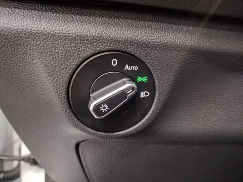 Used 2025 Volkswagen Jetta S image 21