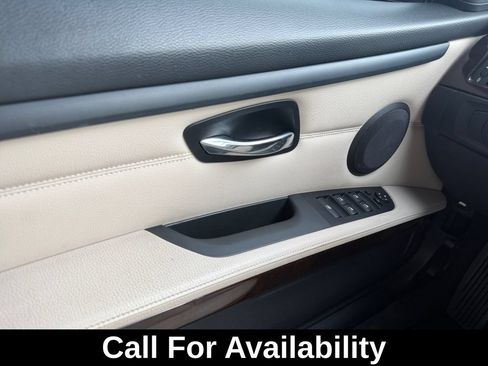 Used 2011 BMW 328i Convertible RWD image 11