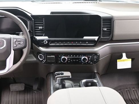New 2026 GMC Sierra 1500 SLT w/ SLT Premium Plus Package image 25
