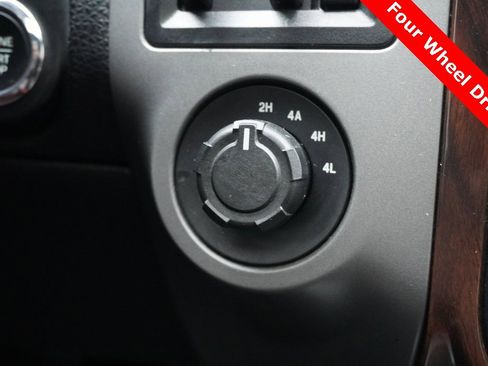 Used 2016 Ford Expedition Platinum image 29