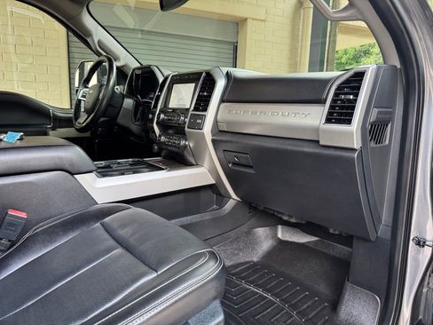 Used 2021 Ford F250 Lariat AWD/4WD image 39