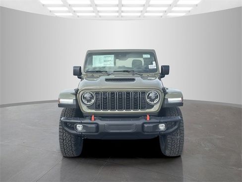 New 2025 Jeep Gladiator Mojave image 2