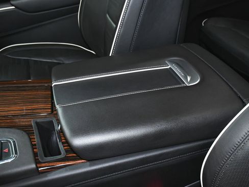 Used 2024 Cadillac Escalade ESV Premium Luxury w/ LPO, Floor Liner Package AWD/4WD image 44