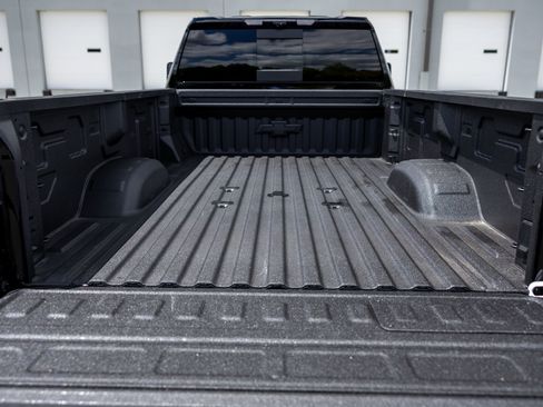 Used 2026 Chevrolet Silverado 3500 High Country w/ High Country Premium Package AWD/4WD image 19
