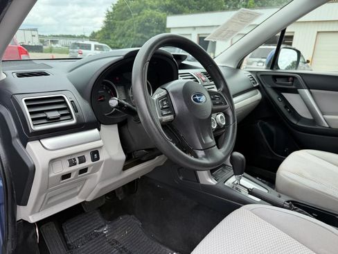 Used 2016 Subaru Forester 2.5i Premium w/ All-Weather Package AWD/4WD image 17