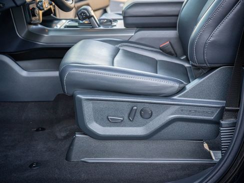 Used 2025 Ford F150 Lariat AWD/4WD image 14