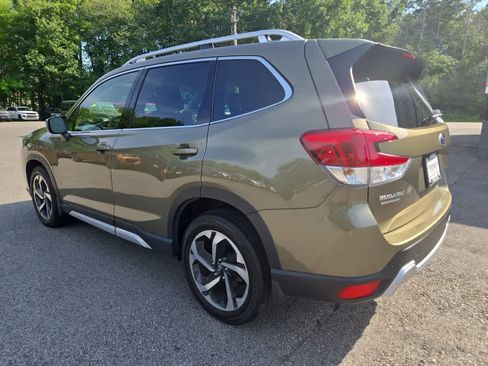 Used 2023 Subaru Forester Touring AWD/4WD image 6