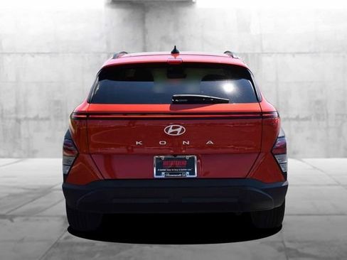 Used 2024 Hyundai Kona SEL FWD image 6