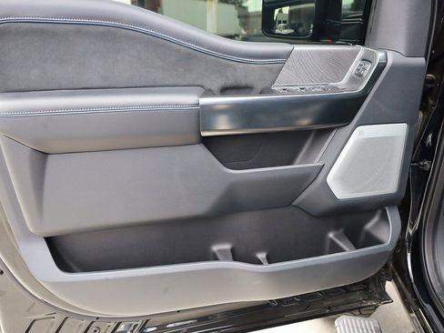 Used 2025 Ford F350 Platinum AWD/4WD image 10
