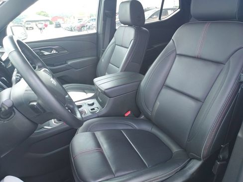 Used 2023 Chevrolet Traverse RS AWD/4WD image 17
