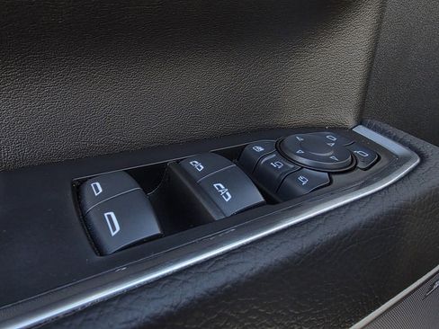 Used 2025 GMC Sierra 2500 Denali w/ Denali Reserve Package image 12