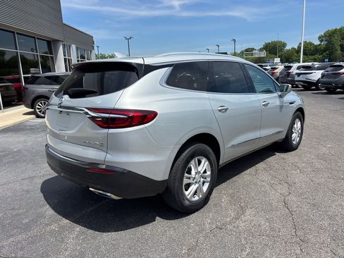 Used 2019 Buick Enclave Essence AWD/4WD image 7