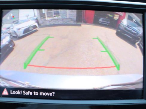 Used 2022 Volkswagen Tiguan S image 31