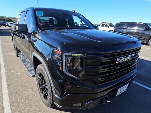 Used 2022 GMC Sierra 1500 Elevation w/ LPO, Elevation Black Package image 2