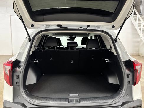 Used 2025 Kia Seltos S FWD image 23