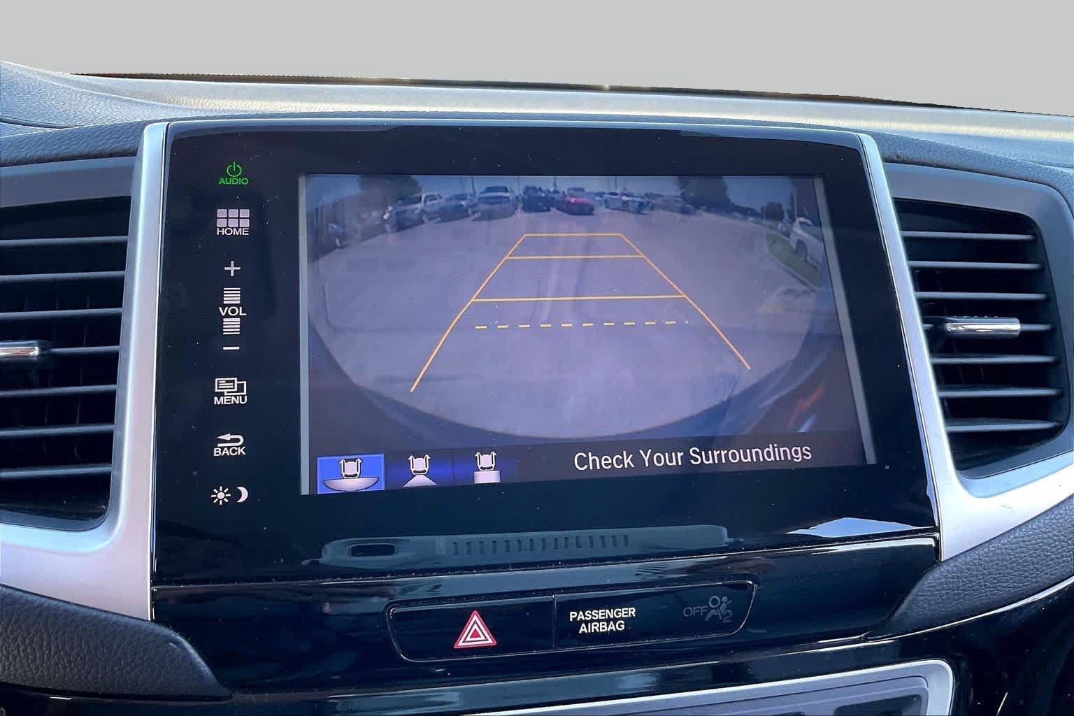 Used 2016 Honda Pilot Touring image 25