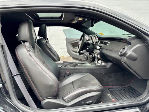 Used 2012 Chevrolet Camaro ZL1 RWD image 7