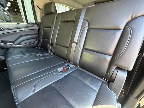 Used 2017 Chevrolet Suburban LT AWD/4WD image 13