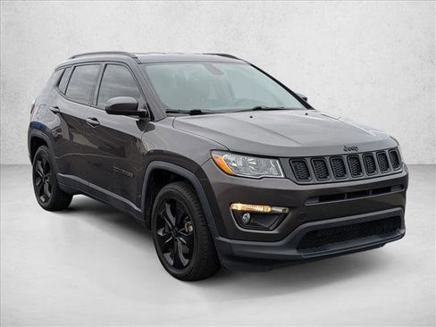 Used 2019 Jeep Compass Altitude image 3