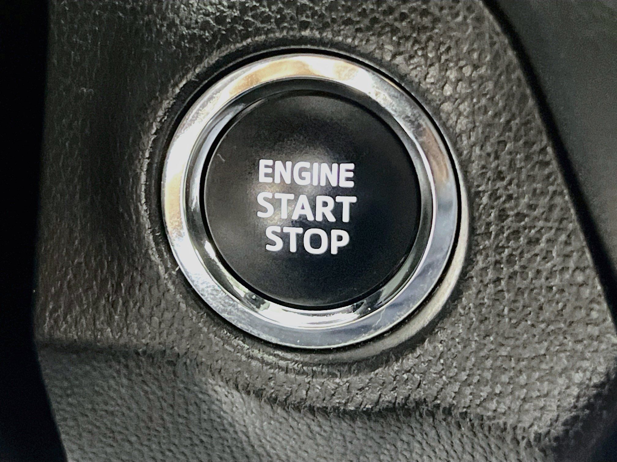 Used 2025 Toyota RAV4 XLE FWD image 23