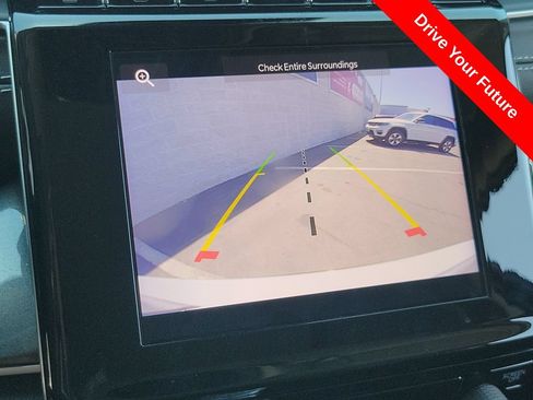 Used 2023 Jeep Grand Cherokee L Laredo RWD image 11