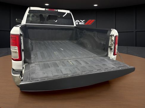Used 2020 RAM 1500 Big Horn AWD/4WD image 7