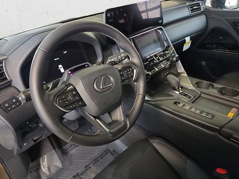 New 2026 Lexus LX 700h Overtrail AWD/4WD image 18