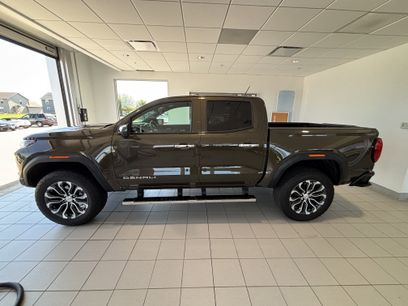 Used 2024 GMC Canyon Denali