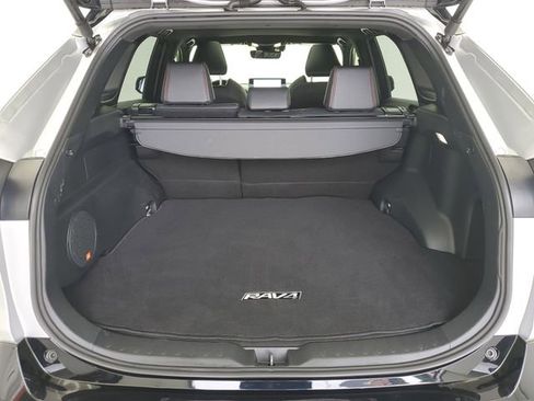 Used 2025 Toyota RAV4 XSE AWD/4WD image 11
