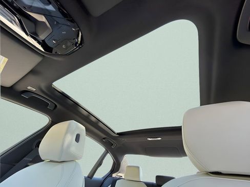 New 2027 BMW 550e xDrive AWD/4WD image 20