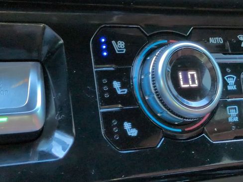 Used 2025 GMC Sierra 3500 Denali Ultimate AWD/4WD image 24