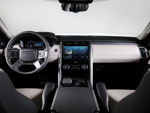 New 2026 Land Rover Discovery Dynamic SE AWD/4WD image 4