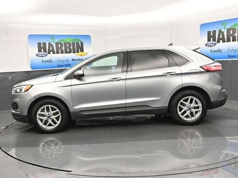 Used 2021 Ford Edge SEL FWD image 2