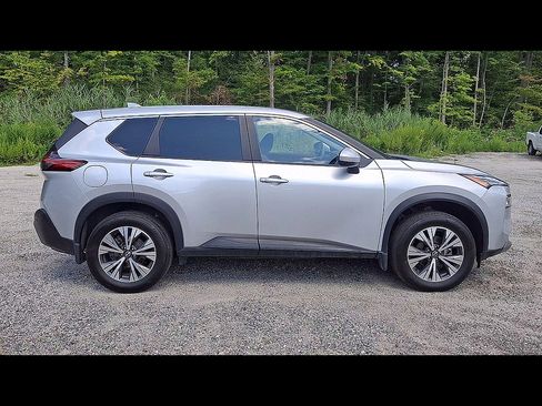 Used 2023 Nissan Rogue SV AWD/4WD image 9